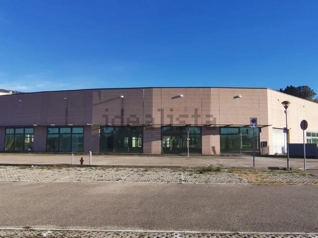 Capannone in vendita a Marche, Pesaro E Urbino