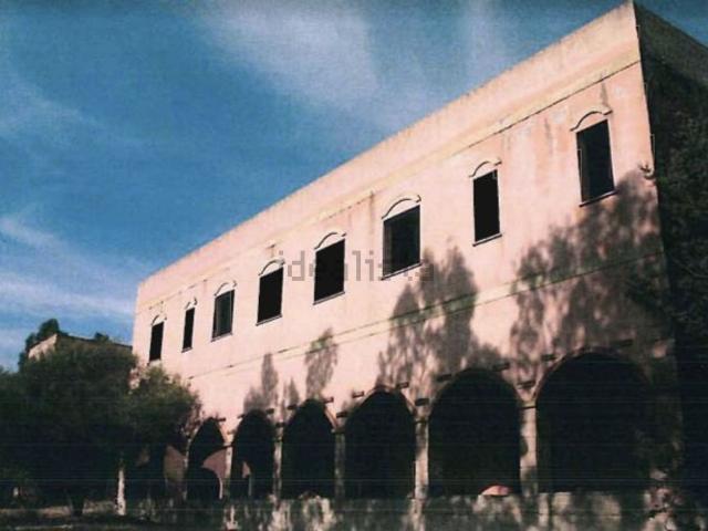 Capannone in vendita a Sanluri, Sardigna/Sardegna