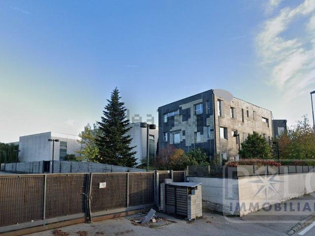 Capannone in vendita a Cascina Malcantone, Concorezzo