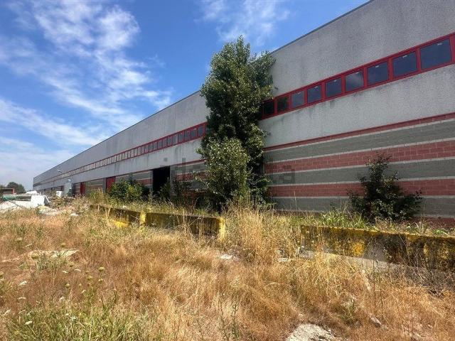 Capannone in vendita a Abbiategrasso, Lombardia