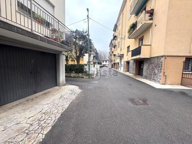 Capannone in vendita a Mestre-Carpenedo, Venezia