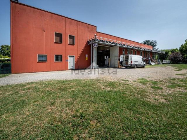 Capannone in vendita a Tresinaro - Secchia, Re