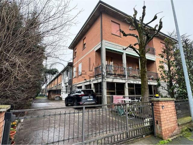 Capannone in vendita a Crocetta-San Lazzaro-Modena Est, Modena