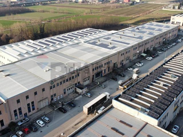 Capannone in vendita a Comunità montana del Sebino bresciano, Pisogne