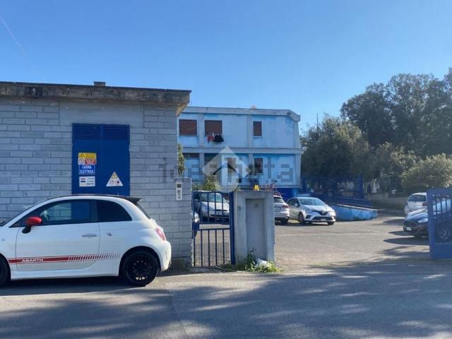 Capannone in vendita a Zona Industriale Albano-Cecchina, Ariccia