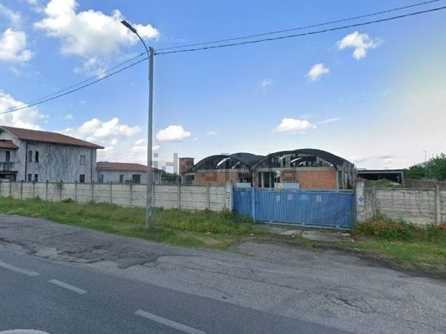 Capannone in vendita a Ozzero, Lombardia