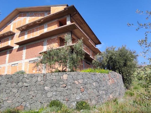Capannone in vendita a Biancavilla, Sicilia