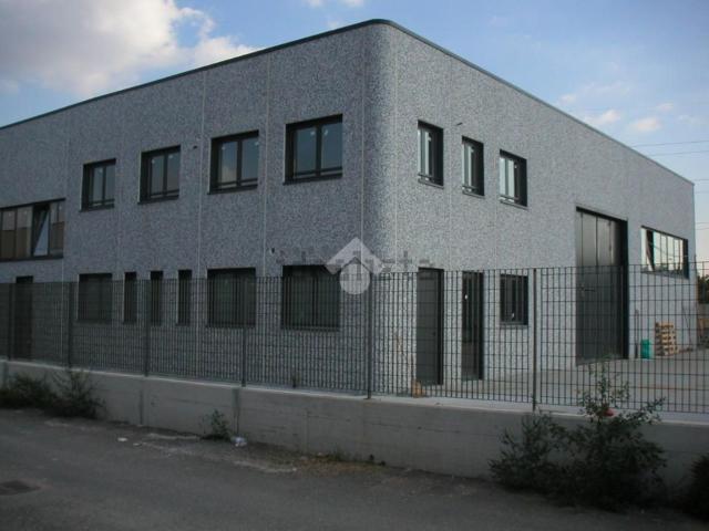 Capannone in vendita a Buscate, Lombardia