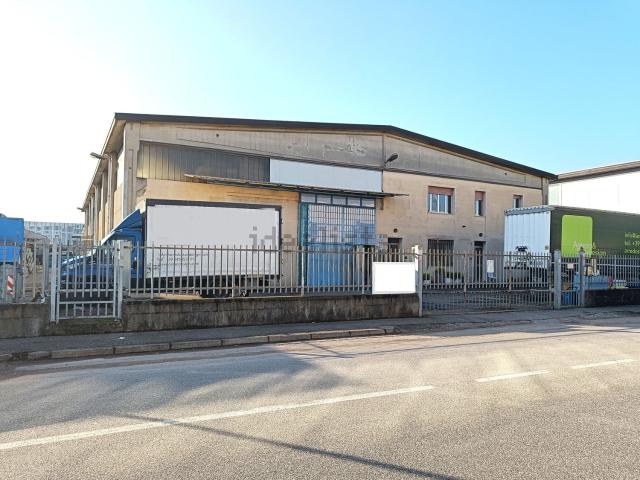 Capannone in vendita a Case Nuove, San Martino Buon Albergo