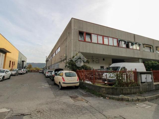 Capannone in vendita a Sale, Gussago