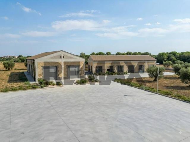 Capannone in vendita a Cisternazzi, Ragusa
