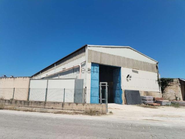 Capannone in vendita a Acate, Sicilia