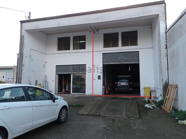 Capannone in vendita a Zona Industriale Bonu Trau, Macomer