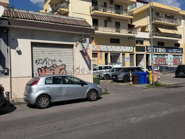 Capannone in vendita a Catanzaro Lido, Catanzaro