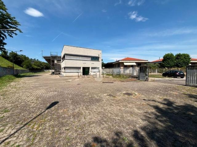 Capannone in vendita a Meda, Monza e della Brianza