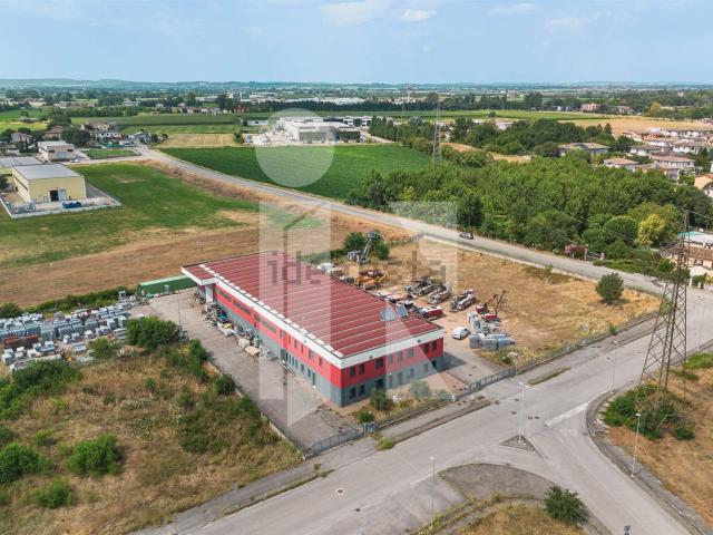Capannone in vendita a Goito, Lombardia