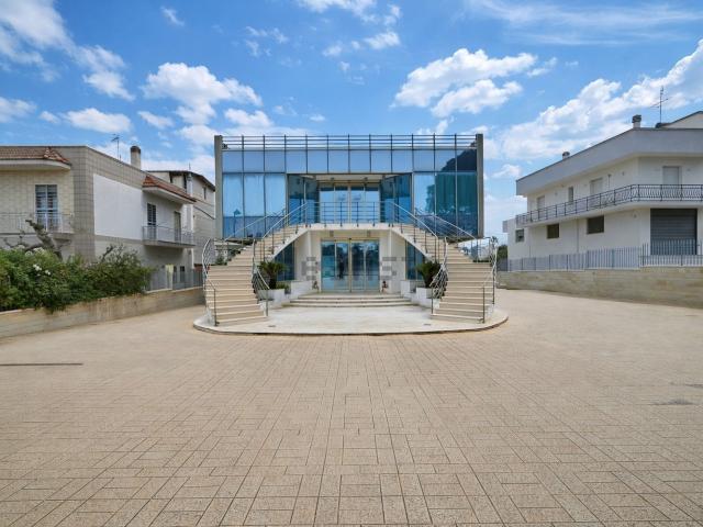 Capannone in vendita a Puglia, Bari