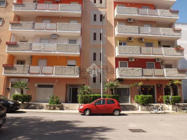 Capannone in vendita a Quartiere 167, Puglia