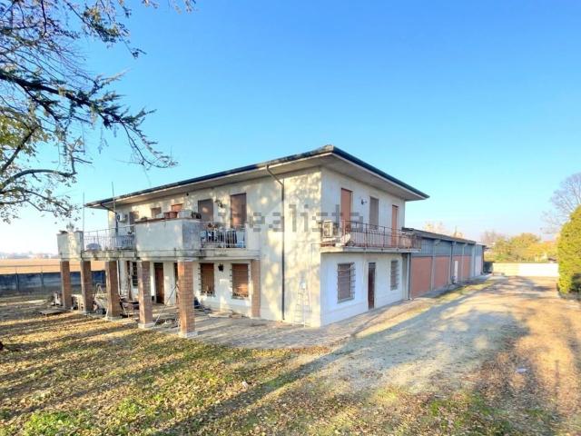 Capannone in vendita a Rodigo, Lombardia