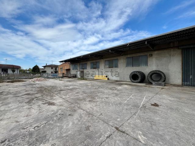 Capannone in vendita a Sustinenza, Casaleone