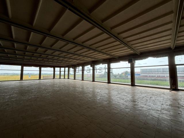 Capannone in vendita a Piemonte, Novara