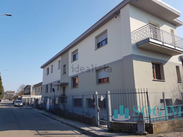 Capannone in vendita a Locate Triulzi, Lombardia
