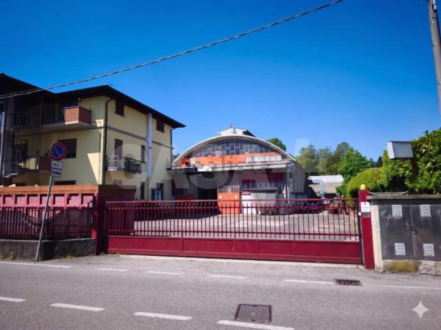 Capannone in vendita a Bustecche, Varese