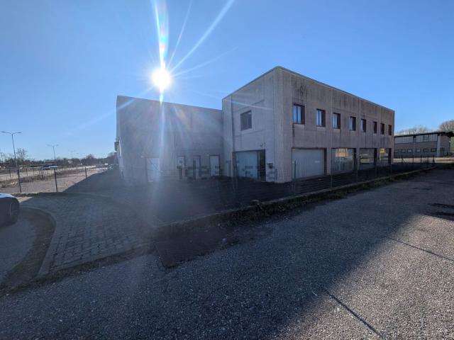 Capannone in vendita a Località San Bernardo, Piemonte