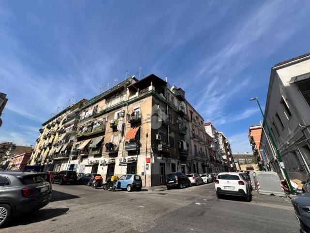 Capannone in vendita a Vicaria, Napoli