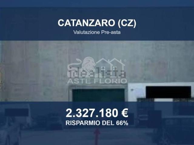 Capannone in vendita a Santa Maria, Calabria