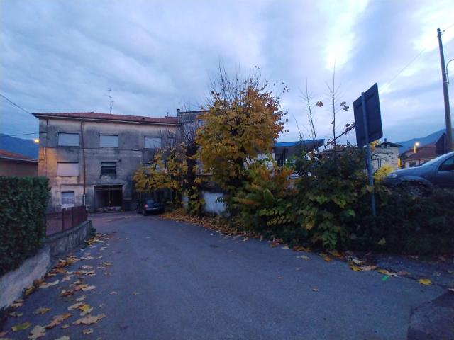 Capannone in vendita a Santa Maria, Olginate