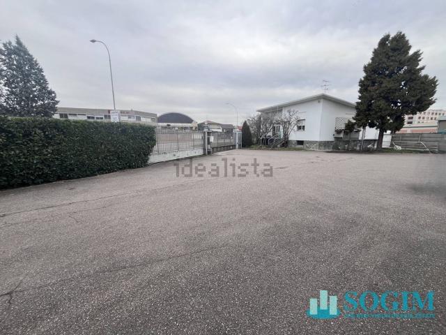 Capannone in vendita a Castelletto, Abbiategrasso