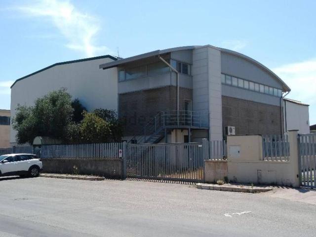 Capannone in vendita a Colmata, Piombino