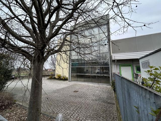 Capannone in vendita a Mestrino, Veneto