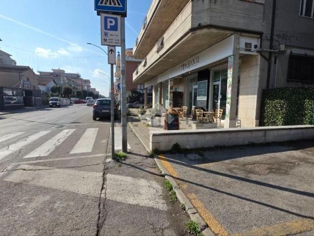 Capannone in vendita a Montesilvano, Abruzzo