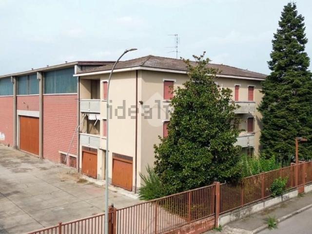 Capannone in vendita a Gerbido, Piacenza