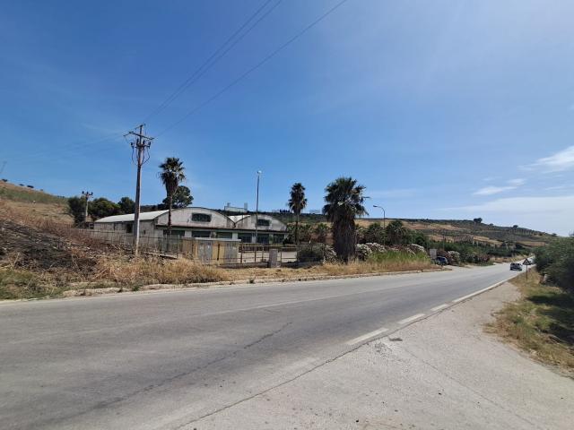 Capannone in vendita a Ribera, Sicilia
