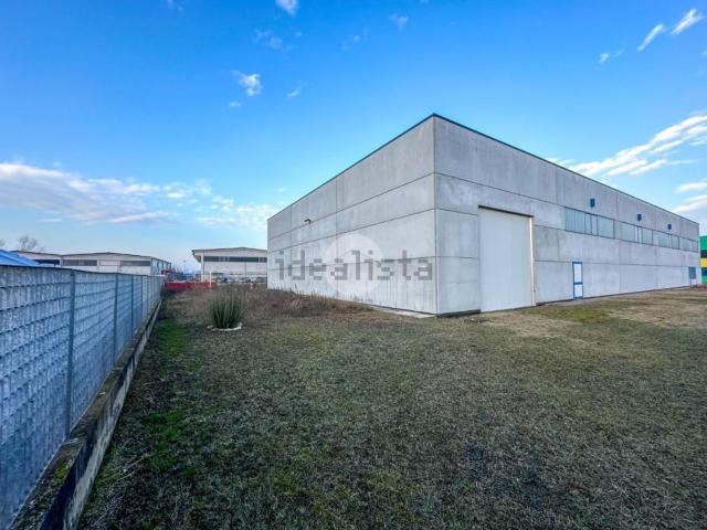 Capannone in vendita a Casalromano, Lombardia