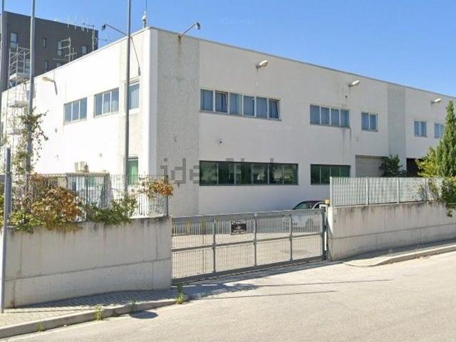 Capannone in vendita a Chieti Scalo, Chieti