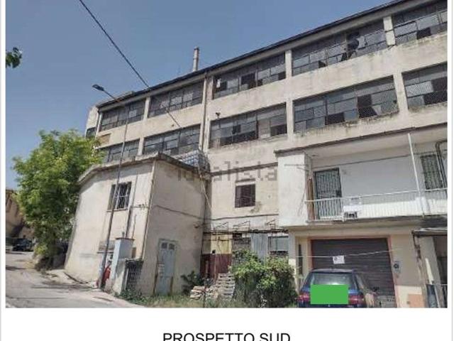 Capannone in vendita a Marche, Fermo