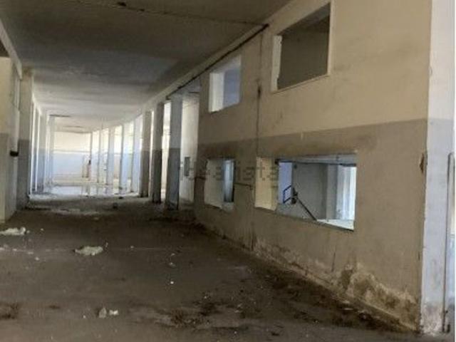 Capannone in vendita a Municipalità 4, Campania