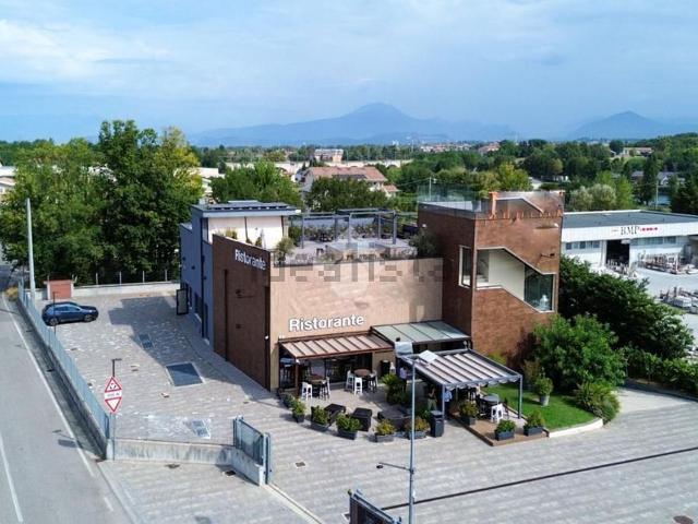 Capannone in vendita a Manodiferro, Peschiera del Garda