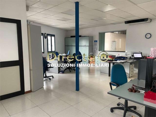 Capannone in vendita a Susegana, Veneto