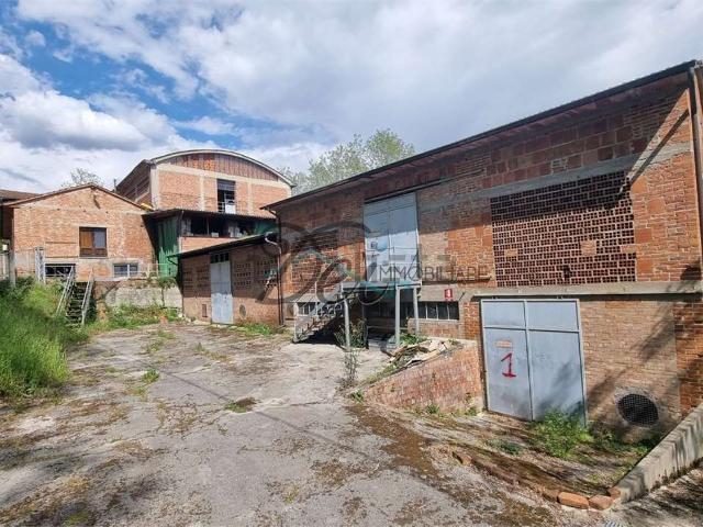 Capannone in vendita a Camigliano, Capannori