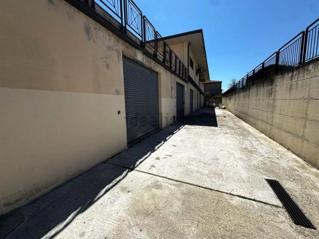 Capannone in vendita a Calabria, Catanzaro