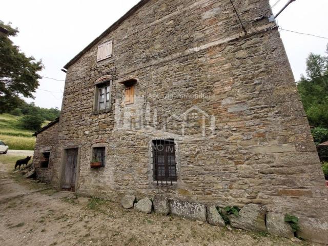 Capannone in vendita a Castel Castagnaio, Pratovecchio Stia