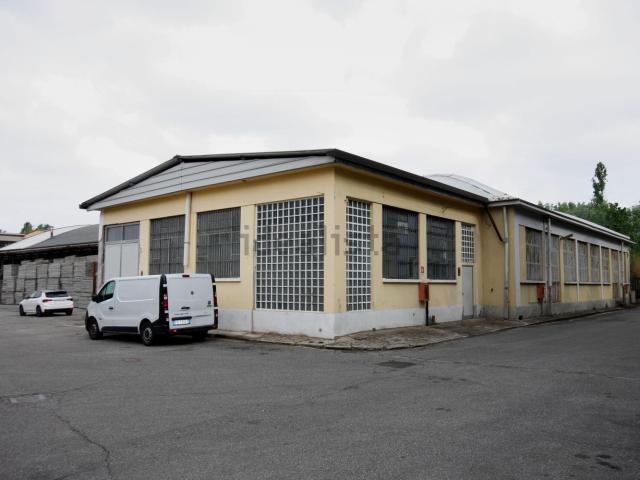 Capannone in vendita a Municipio 5, Milano
