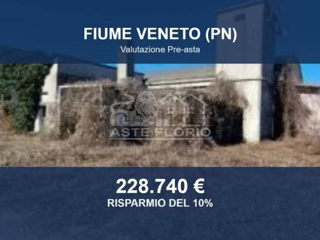 Capannone in vendita a Fiume Veneto, Friuli-Venezia Giulia
