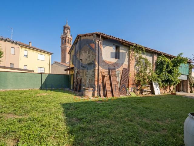 Capannone in vendita a Vigarano Mainarda