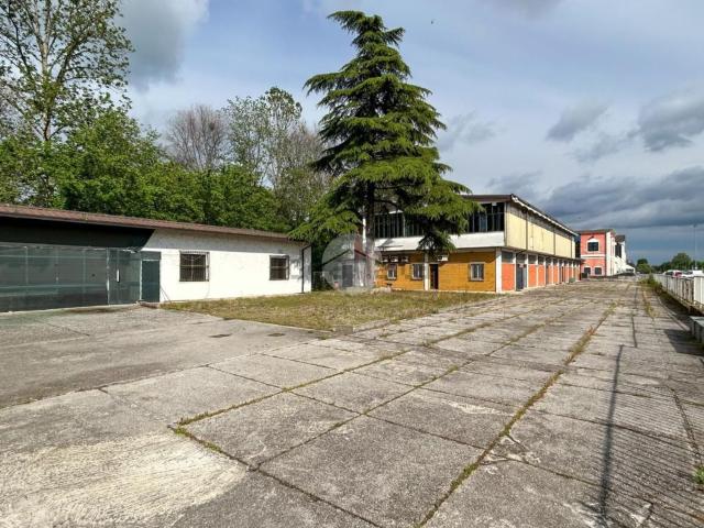 Capannone in vendita a Montirone, Lombardia